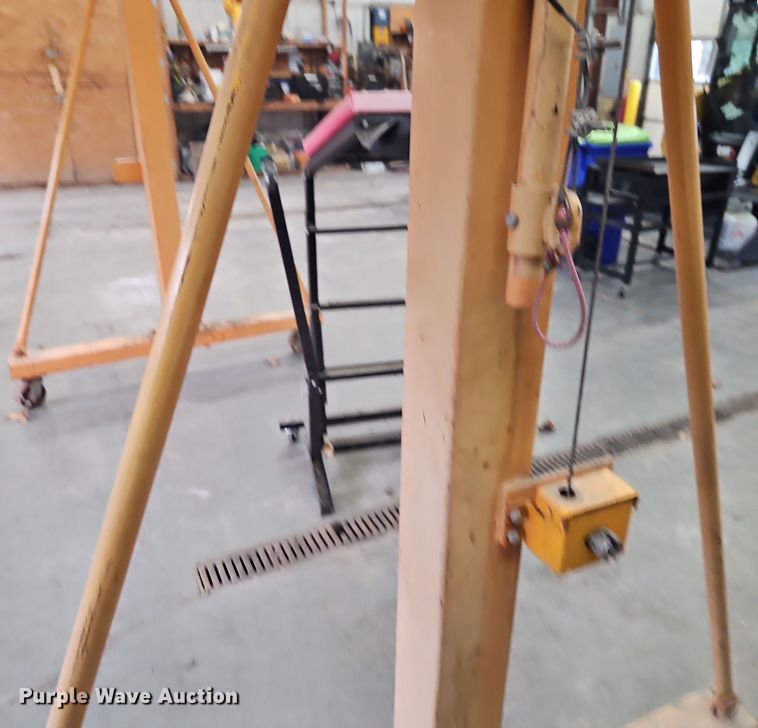 image for item DT7584 Gantry crane