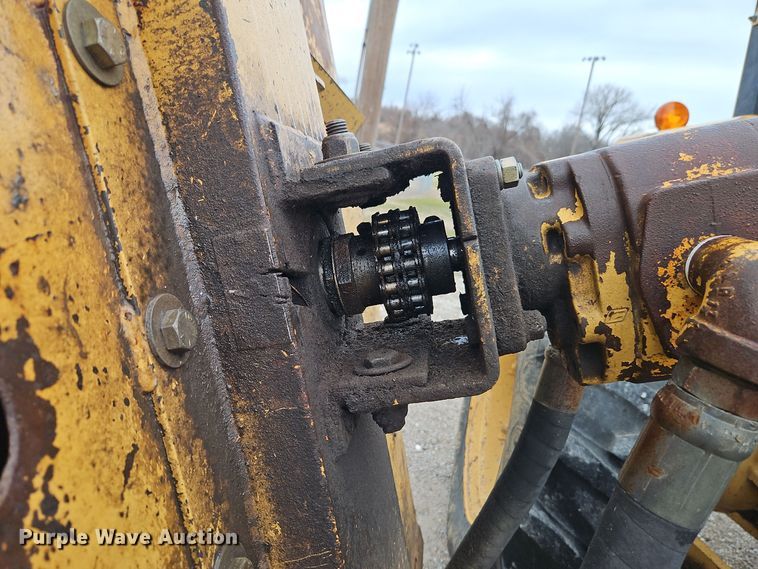 image for item DT7585 Ford Tiger Special 5610 tractor