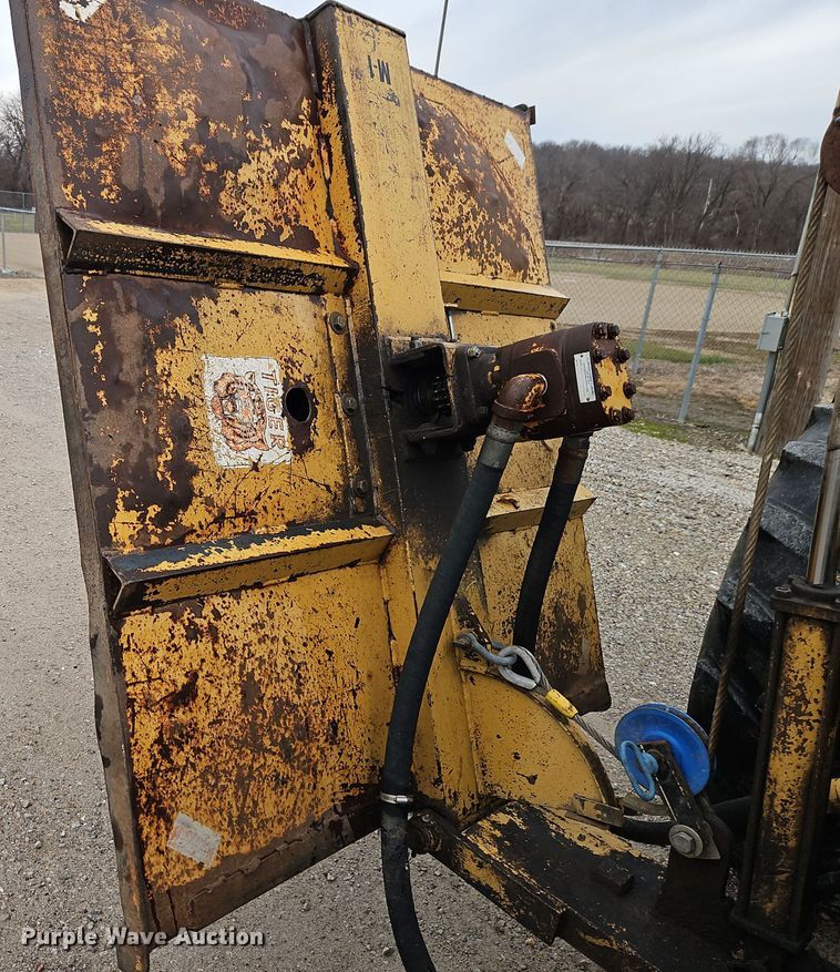 image for item DT7585 Ford Tiger Special 5610 tractor