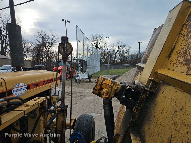 image for item DT7585 Ford Tiger Special 5610 tractor