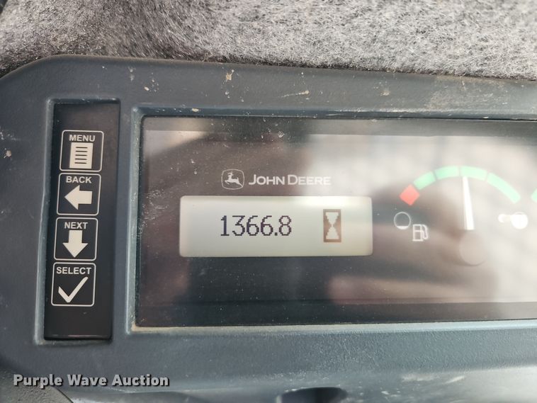 image for item DT7586 2014 John Deere 328E skid steer loader