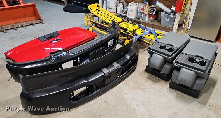 image for item DT7587 Pickup truck parts