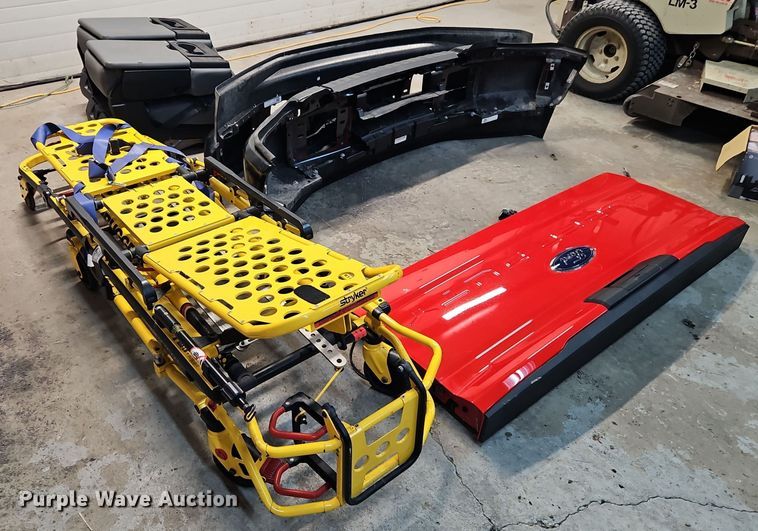 image for item DT7587 Pickup truck parts