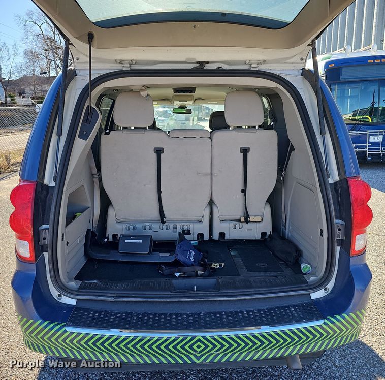 image for item DV0187 2019 Dodge Grand Caravan handicap accessible van