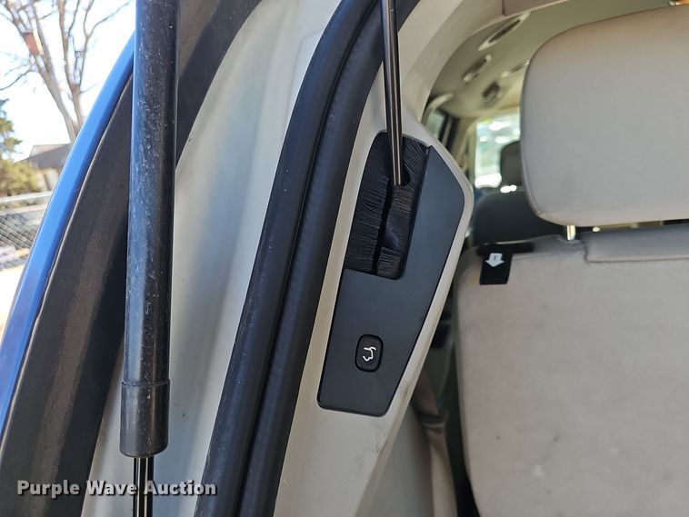 image for item DV0187 2019 Dodge Grand Caravan handicap accessible van