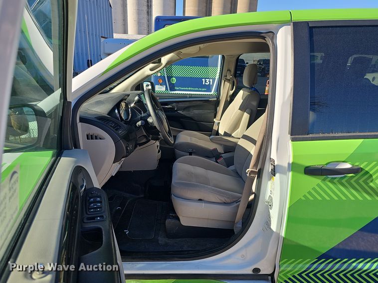 image for item DV0188 2019 Dodge Grand Caravan handicap accessible van