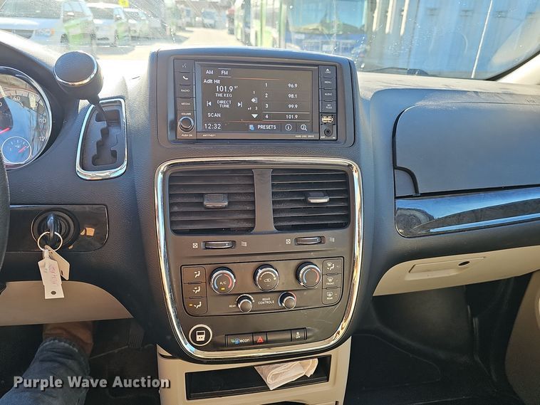 image for item DV0188 2019 Dodge Grand Caravan handicap accessible van