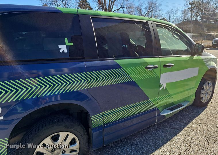 image for item DV0189 2019 Dodge Grand Caravan handicap accessible van