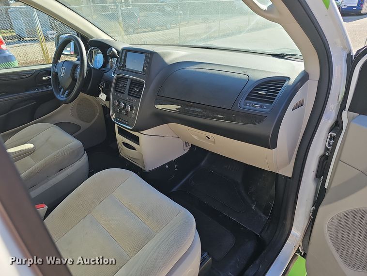 image for item DV0189 2019 Dodge Grand Caravan handicap accessible van