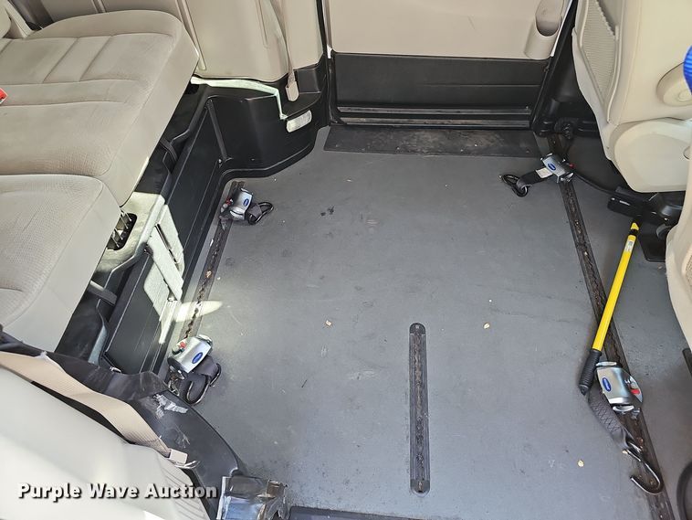 image for item DV0189 2019 Dodge Grand Caravan handicap accessible van