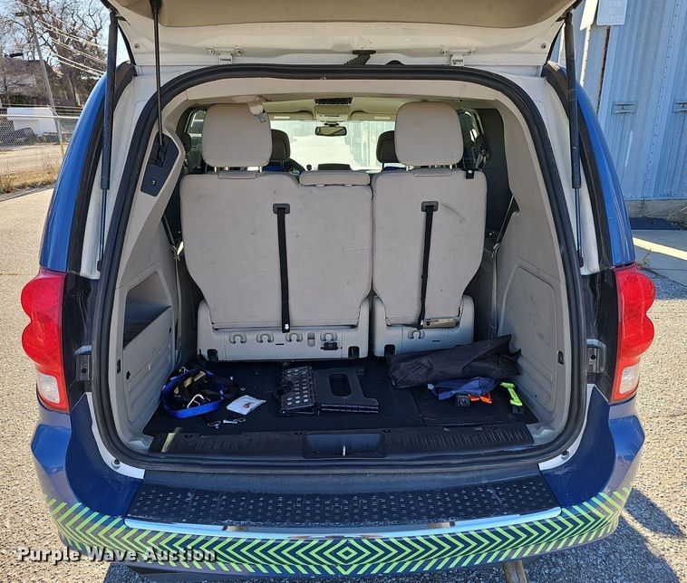 image for item DV0189 2019 Dodge Grand Caravan handicap accessible van