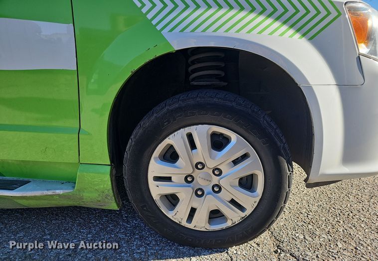 image for item DV0189 2019 Dodge Grand Caravan handicap accessible van
