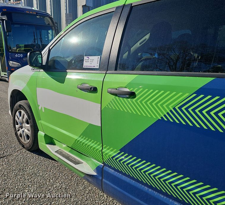 image for item DV0190 2019 Dodge Grand Caravan handicap accessible van
