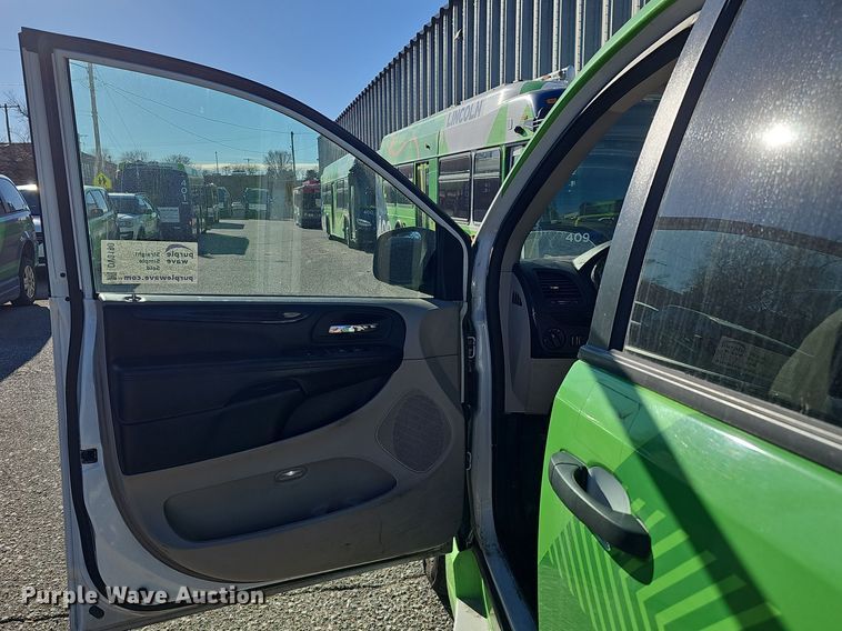 image for item DV0190 2019 Dodge Grand Caravan handicap accessible van