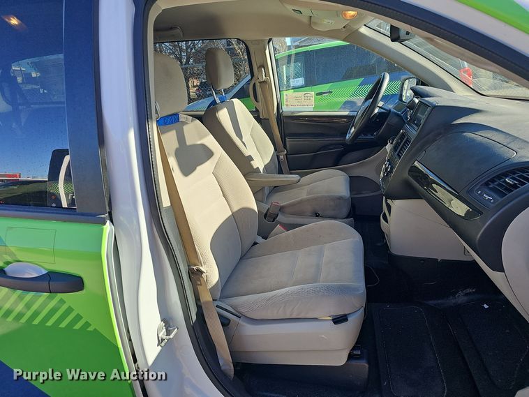 image for item DV0190 2019 Dodge Grand Caravan handicap accessible van