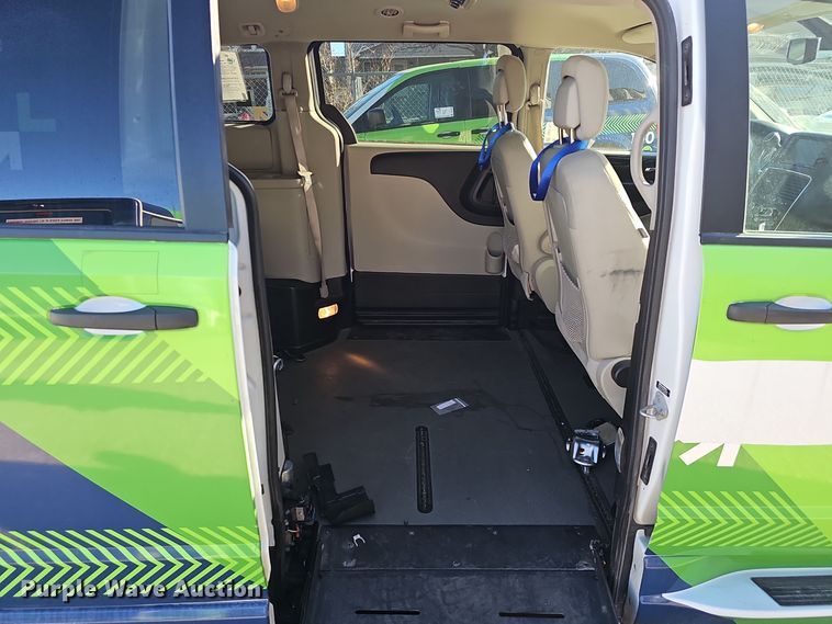 image for item DV0190 2019 Dodge Grand Caravan handicap accessible van