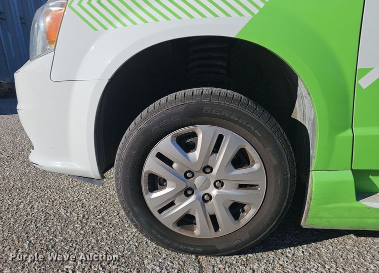 image for item DV0190 2019 Dodge Grand Caravan handicap accessible van