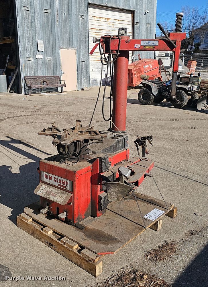 image for item DV0192 Coats 5060E tire machine