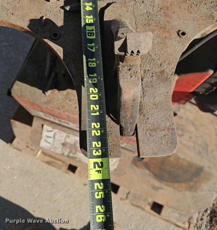 image for item DV0192 Coats 5060E tire machine