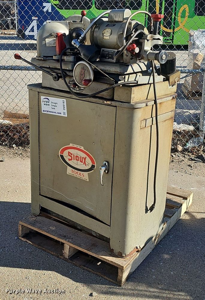 image for item DV0193 Sioux Tools 680 grinder