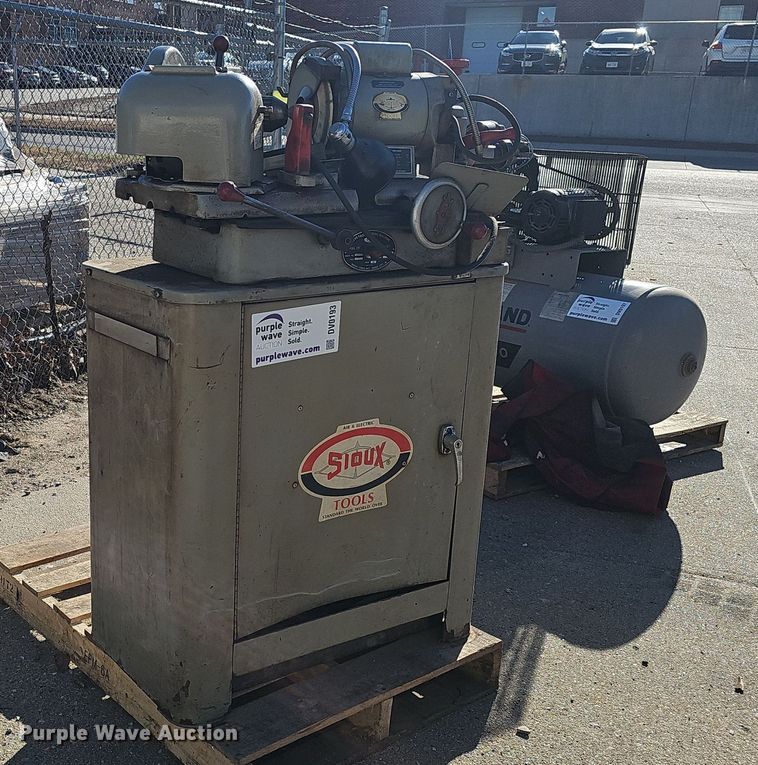 image for item DV0193 Sioux Tools 680 grinder