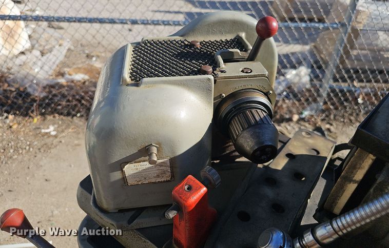 image for item DV0193 Sioux Tools 680 grinder