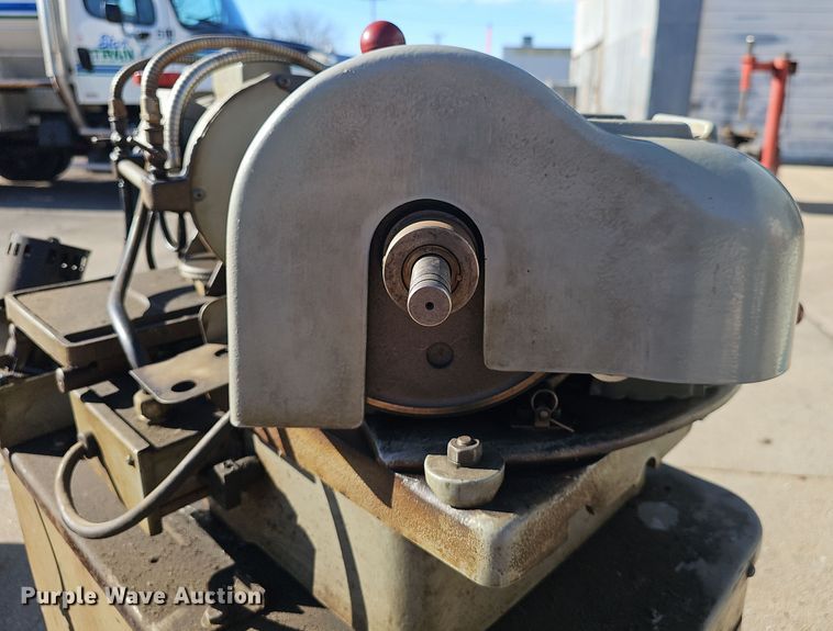 image for item DV0193 Sioux Tools 680 grinder