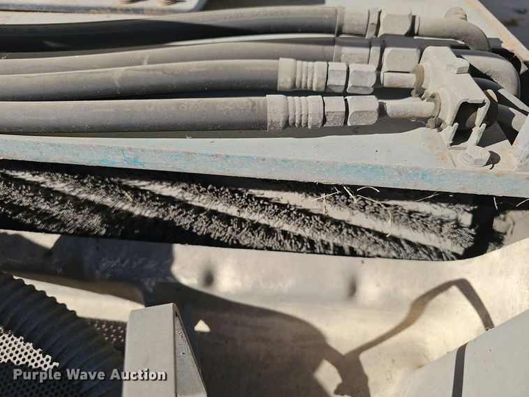 image for item DV0194 Tennant 520 floor scrubber