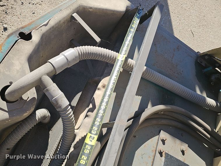 image for item DV0194 Tennant 520 floor scrubber