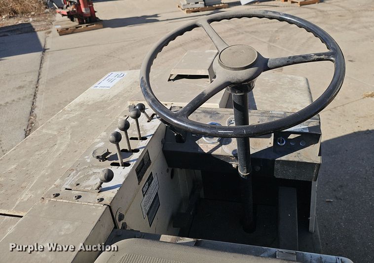 image for item DV0194 Tennant 520 floor scrubber