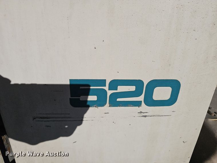 image for item DV0194 Tennant 520 floor scrubber