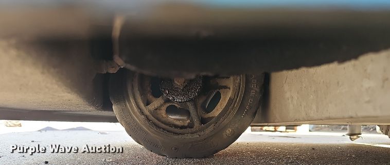 image for item DV0194 Tennant 520 floor scrubber