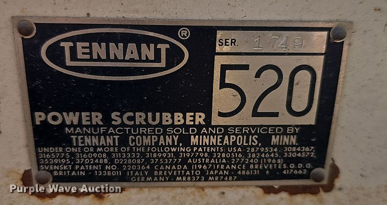 image for item DV0194 Tennant 520 floor scrubber