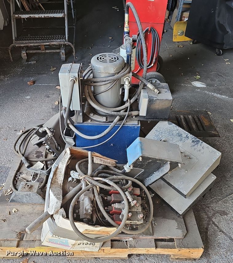 image for item DV0201 Monarch Dyna Pack T09B355A02B1-02 wheel chair lift test stand