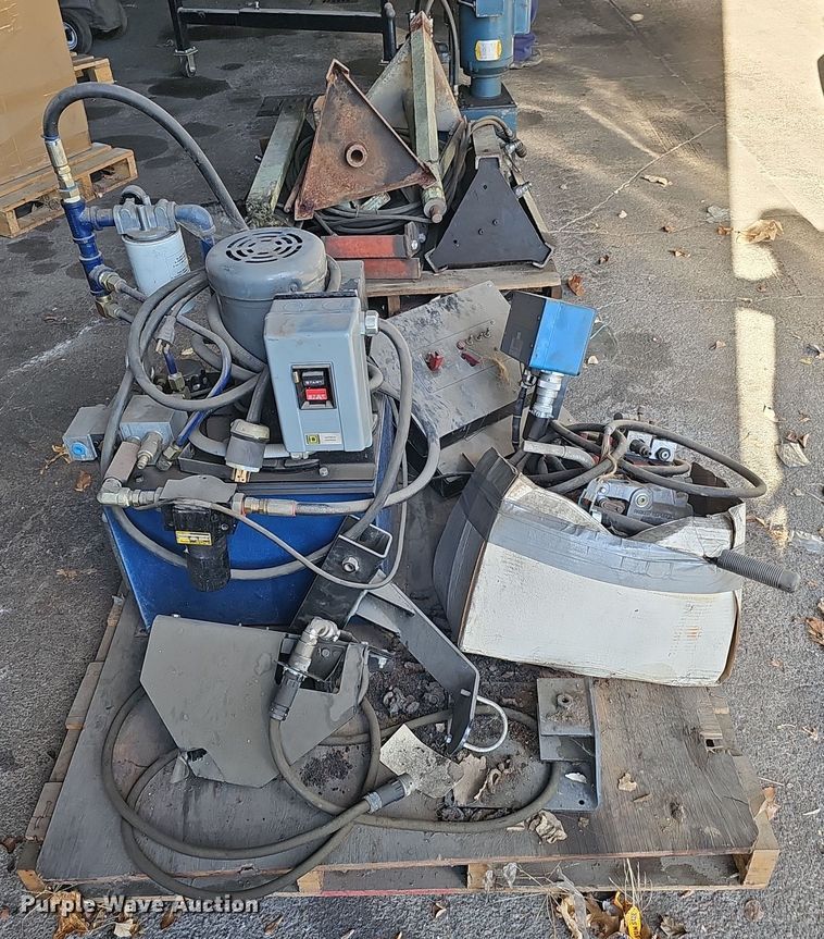 image for item DV0201 Monarch Dyna Pack T09B355A02B1-02 wheel chair lift test stand