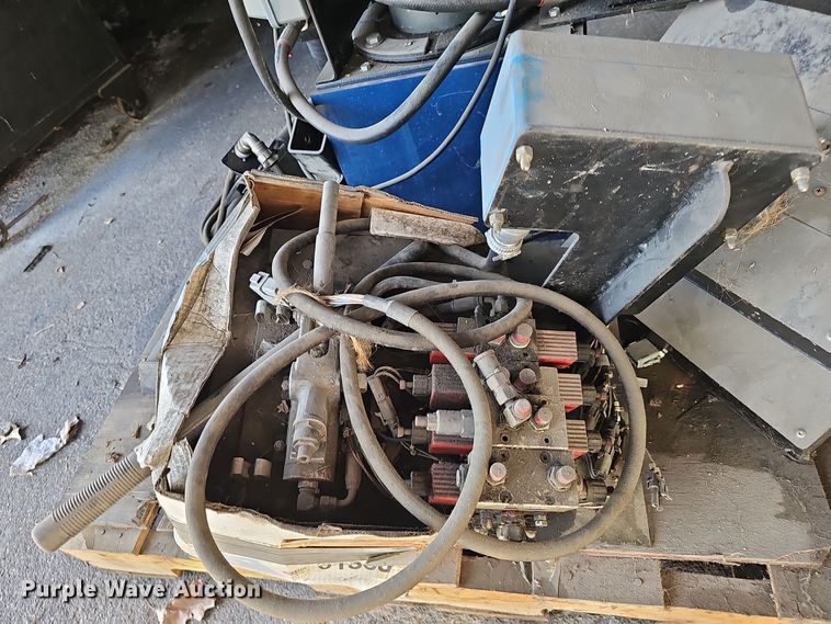 image for item DV0201 Monarch Dyna Pack T09B355A02B1-02 wheel chair lift test stand