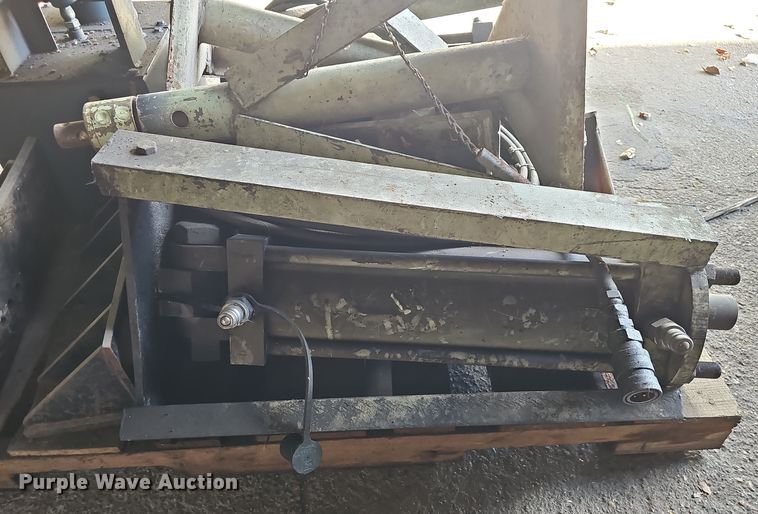 image for item DV0202 Truck lift