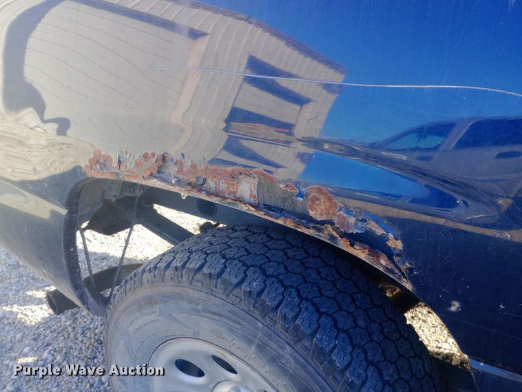 image for item DW0952 2006 GMC Sierra 1500 Ext. Cab pickup truck