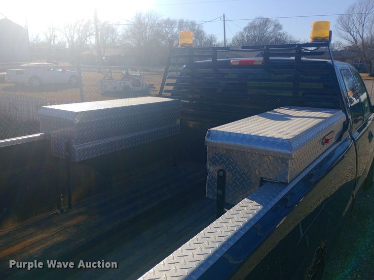 image for item DW0952 2006 GMC Sierra 1500 Ext. Cab pickup truck