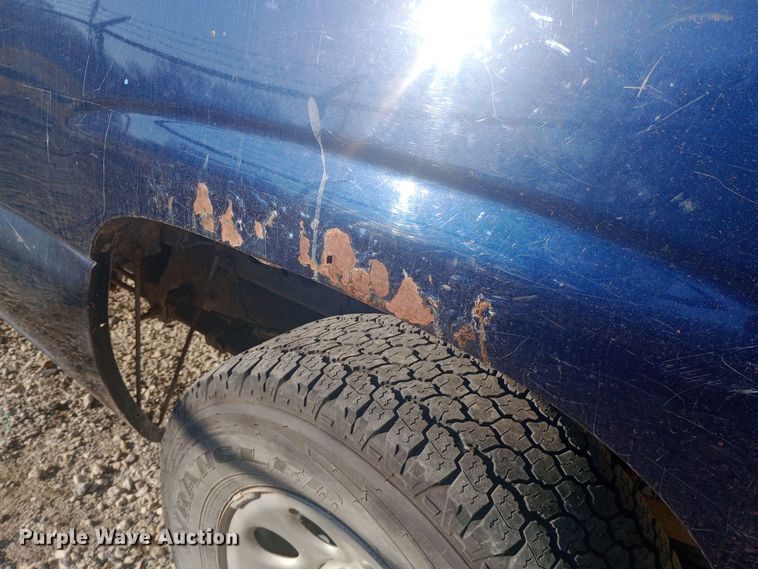 image for item DW0952 2006 GMC Sierra 1500 Ext. Cab pickup truck