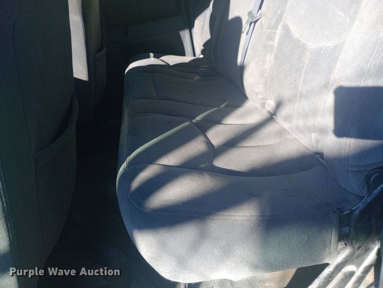 image for item DW0952 2006 GMC Sierra 1500 Ext. Cab pickup truck