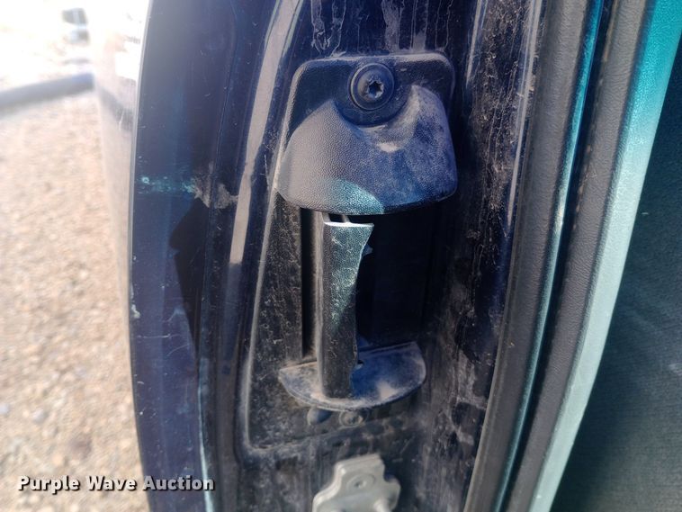 image for item DW0952 2006 GMC Sierra 1500 Ext. Cab pickup truck