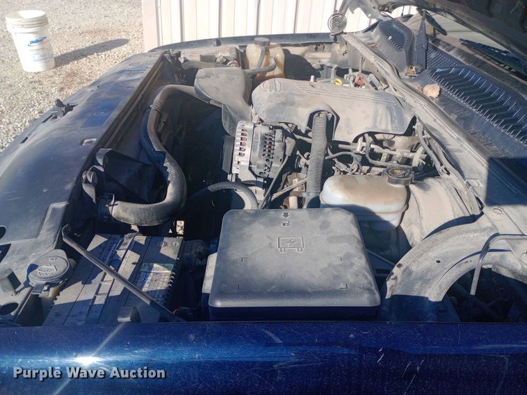 image for item DW0952 2006 GMC Sierra 1500 Ext. Cab pickup truck