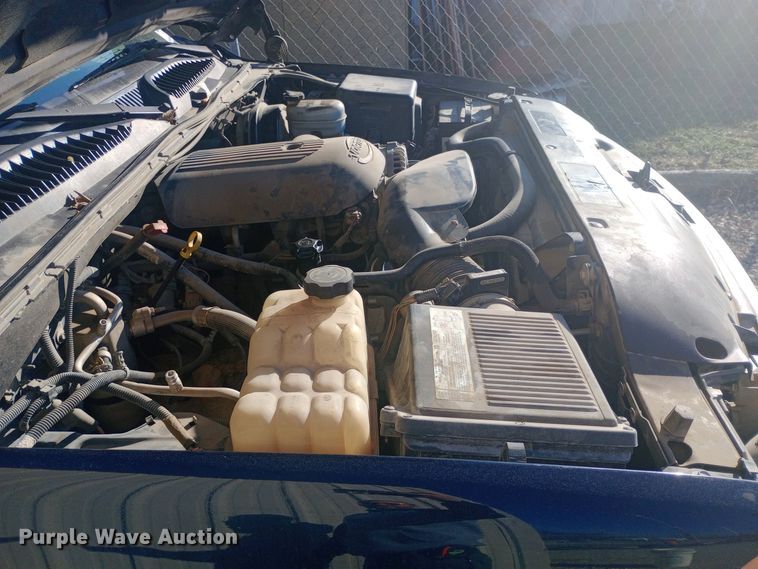 image for item DW0952 2006 GMC Sierra 1500 Ext. Cab pickup truck