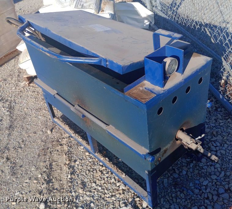 image for item DW0953 Concrete equipment