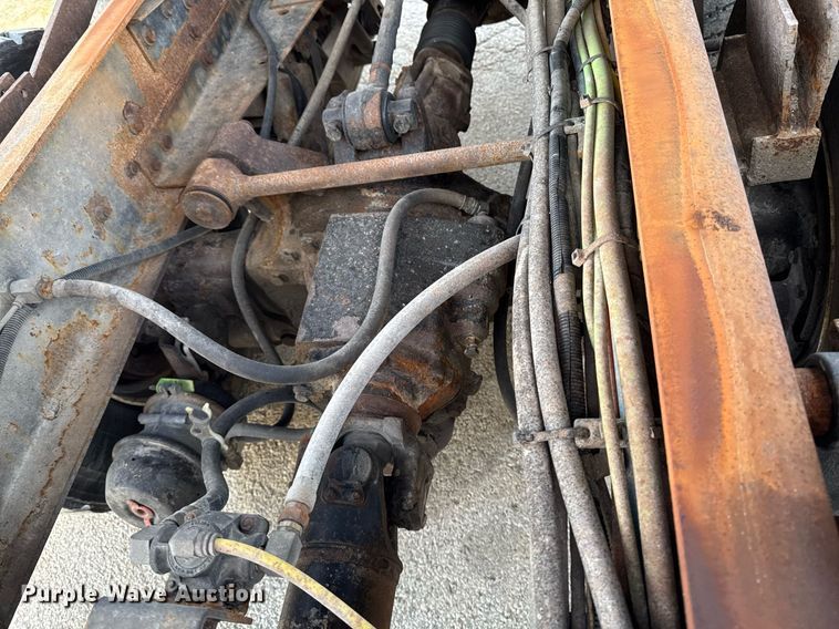 image for item DW2482 2005 International 7400 dump truck