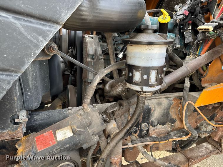 image for item DW2482 2005 International 7400 dump truck