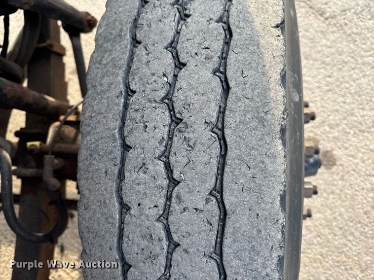 image for item DW2482 2005 International 7400 dump truck