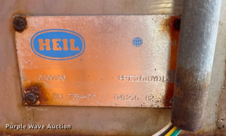 image for item DW2482 2005 International 7400 dump truck