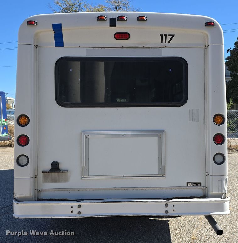 image for item DW3801 2010 Chevrolet Express G4500 shuttle bus